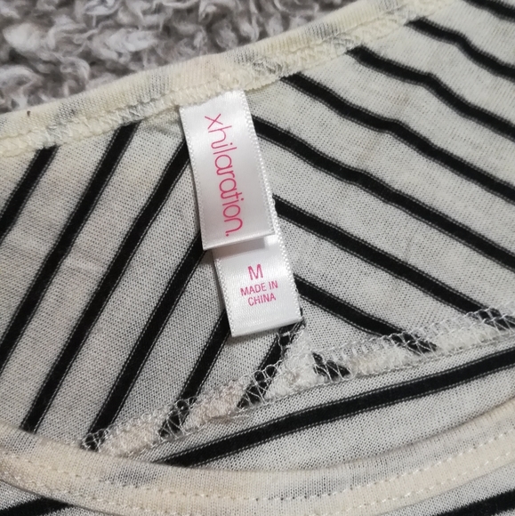 Black and white striped top - Picture 2 of 3